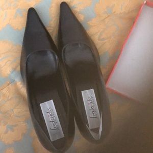 Fredericks of Hollywood Black Pumps